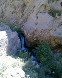 یکی از آبشارهای پایین دره مروارید